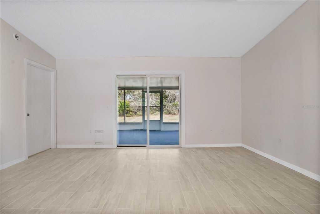 В аренду: $1,695 (3 спален, 2 ванн, 1152 Квадратных фут)