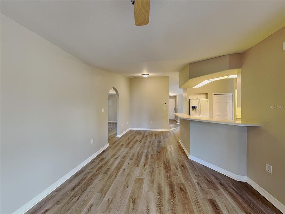 For Rent: $1,699 (3 beds, 2 baths, 1695 Square Feet)