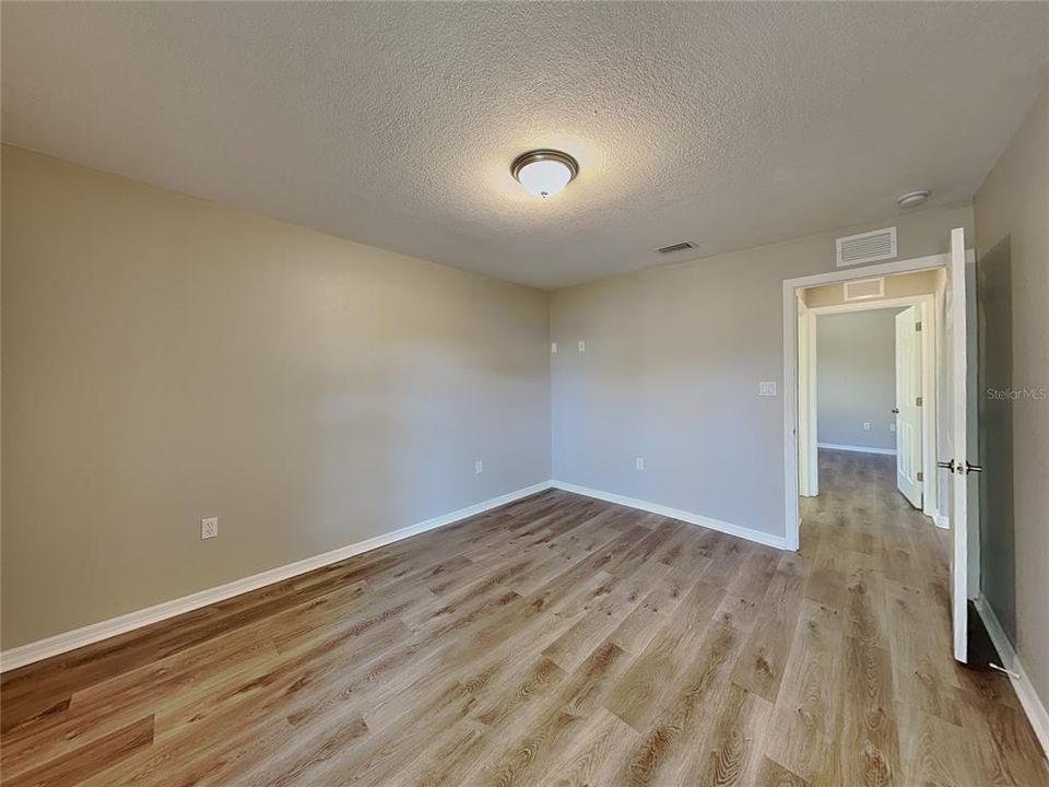 For Rent: $1,699 (3 beds, 2 baths, 1695 Square Feet)