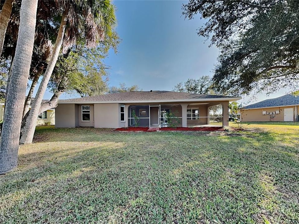 For Rent: $1,699 (3 beds, 2 baths, 1695 Square Feet)