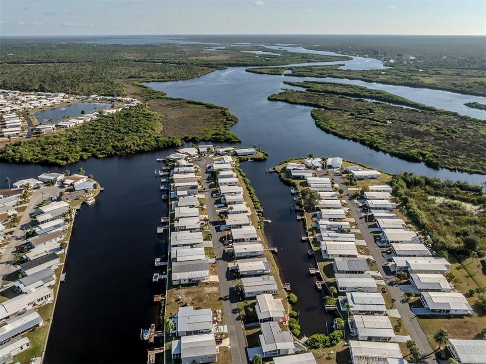 待售: $179,900 (2 贝兹, 2 浴室, 960 平方英尺)