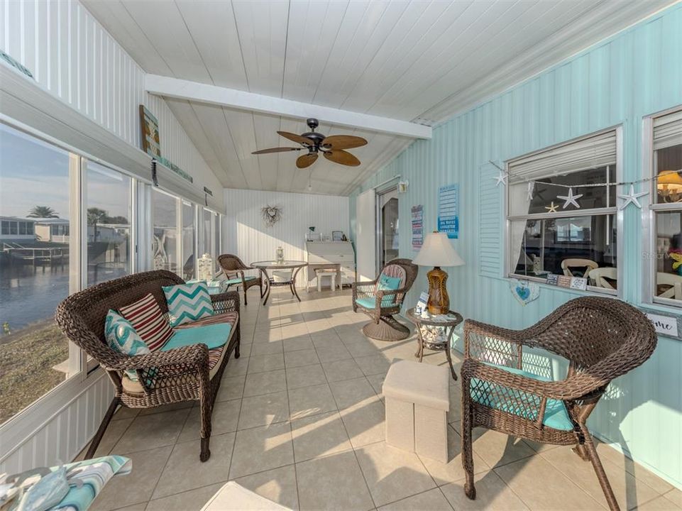 待售: $179,900 (2 贝兹, 2 浴室, 960 平方英尺)