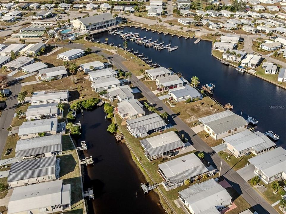 待售: $179,900 (2 贝兹, 2 浴室, 960 平方英尺)