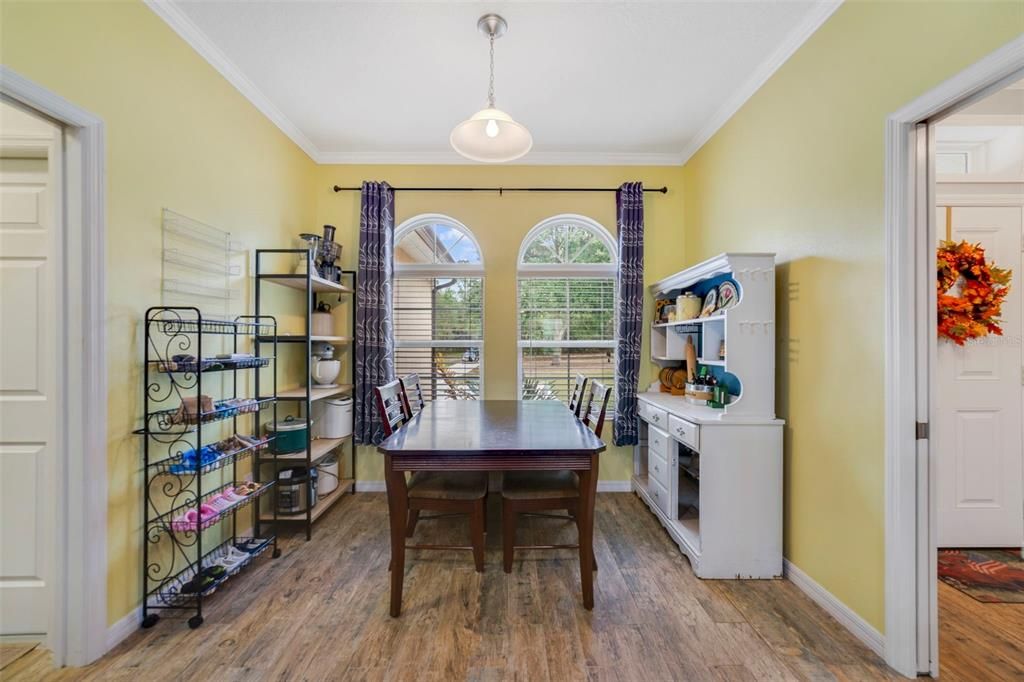 На продажу: $679,000 (4 спален, 3 ванн, 1941 Квадратных фут)