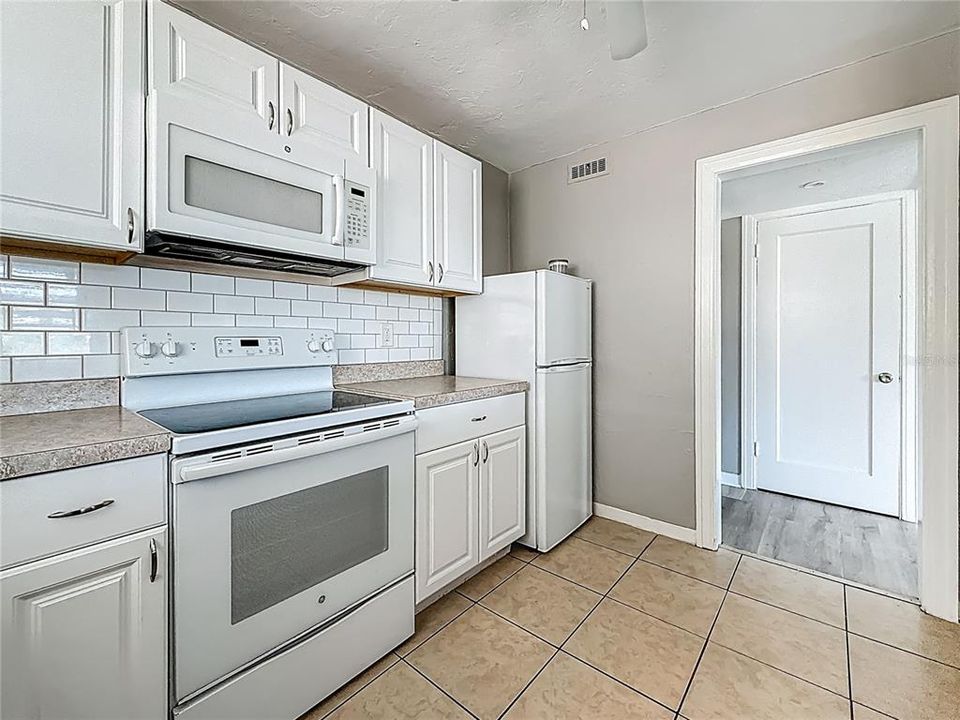 В аренду: $1,875 (1 спален, 1 ванн, 750 Квадратных фут)