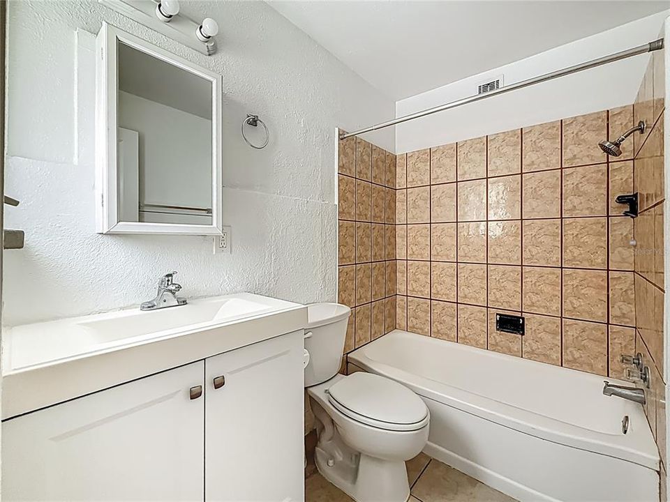 В аренду: $1,875 (1 спален, 1 ванн, 750 Квадратных фут)