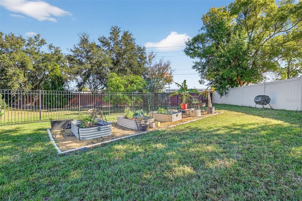 En Venta: $949,900 (4 camas, 4 baños, 3479 Pies cuadrados)