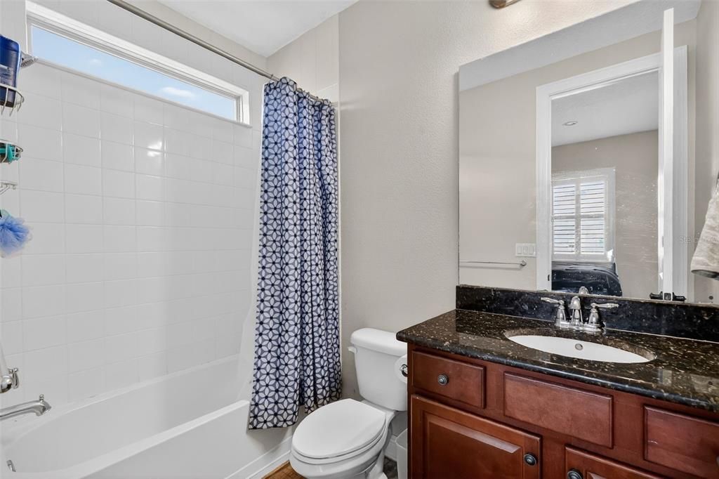 En Venta: $949,900 (4 camas, 4 baños, 3479 Pies cuadrados)