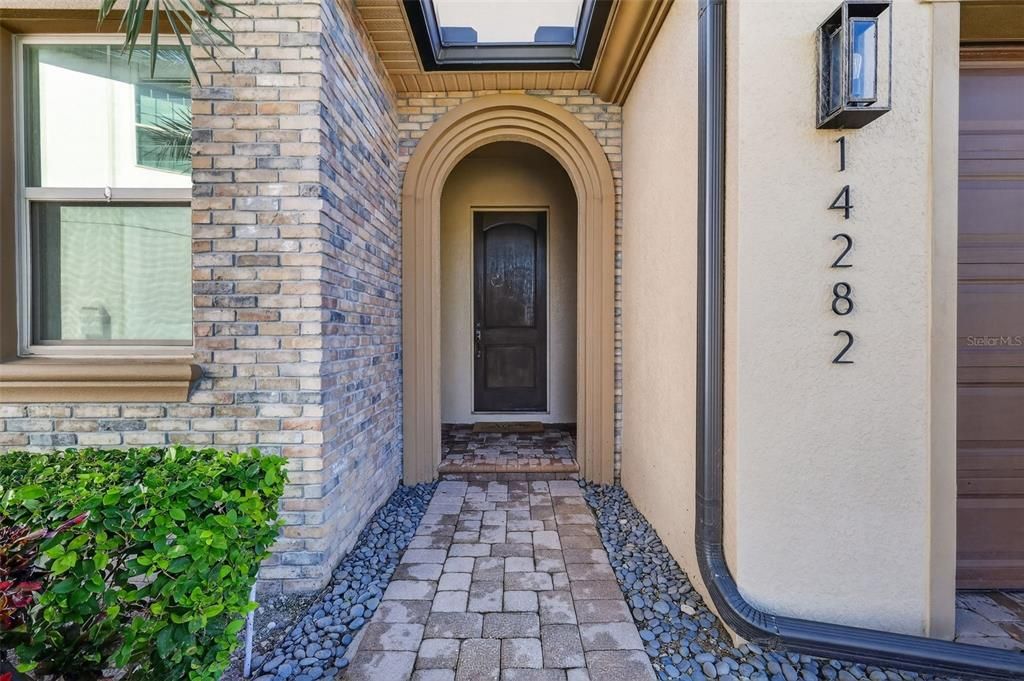 En Venta: $949,900 (4 camas, 4 baños, 3479 Pies cuadrados)