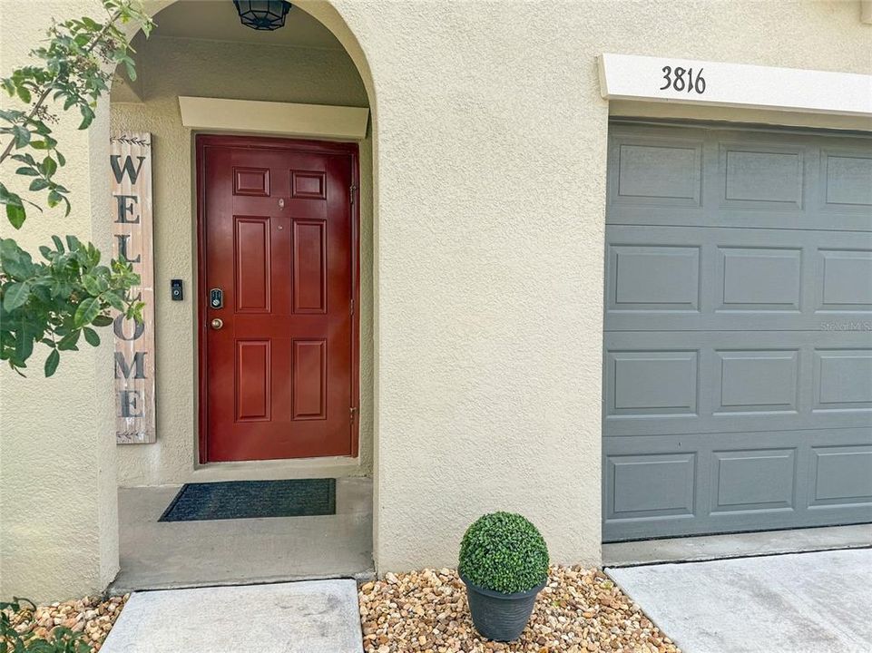 На продажу: $430,000 (5 спален, 2 ванн, 2215 Квадратных фут)