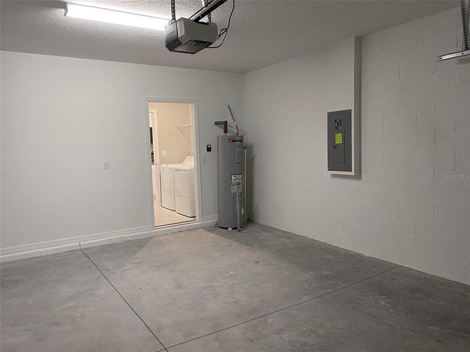 На продажу: $430,000 (5 спален, 2 ванн, 2215 Квадратных фут)