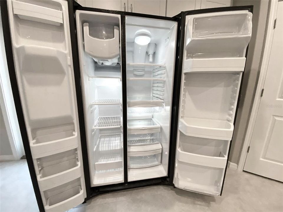 На продажу: $430,000 (5 спален, 2 ванн, 2215 Квадратных фут)