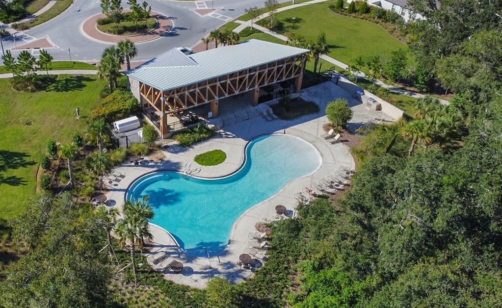 На продажу: $430,000 (5 спален, 2 ванн, 2215 Квадратных фут)