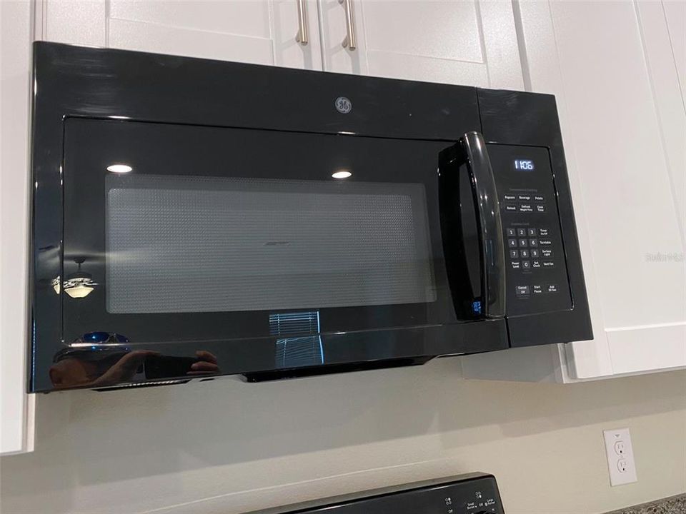 На продажу: $430,000 (5 спален, 2 ванн, 2215 Квадратных фут)