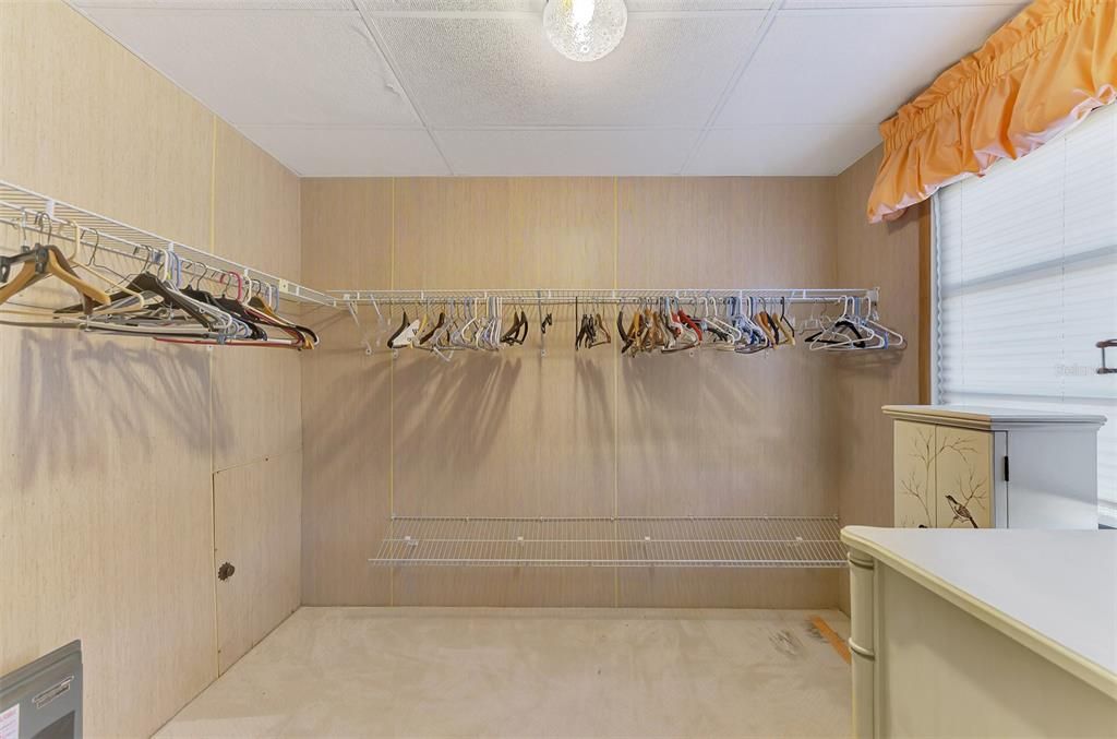 待售: $139,900 (2 贝兹, 2 浴室, 732 平方英尺)