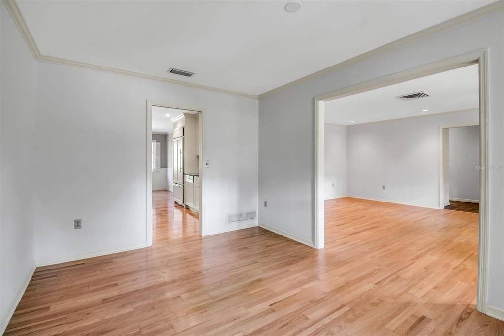 For Sale: $1,850,000 (4 beds, 2 baths, 2365 Square Feet)