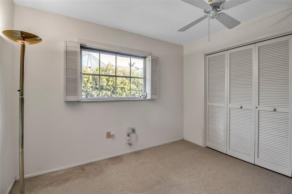 For Sale: $1,850,000 (4 beds, 2 baths, 2365 Square Feet)