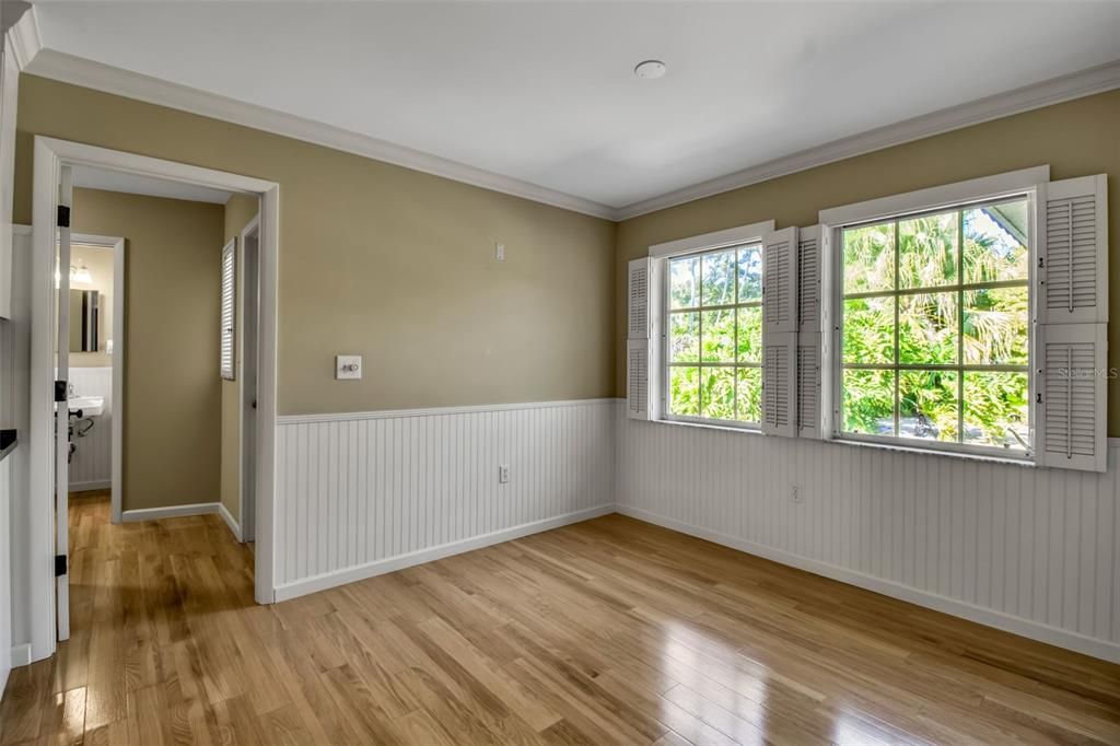 For Sale: $1,850,000 (4 beds, 2 baths, 2365 Square Feet)