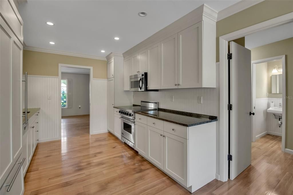 For Sale: $1,850,000 (4 beds, 2 baths, 2365 Square Feet)