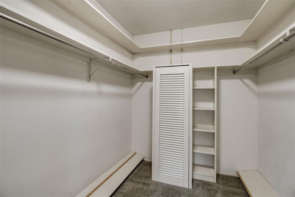 For Sale: $1,850,000 (4 beds, 2 baths, 2365 Square Feet)