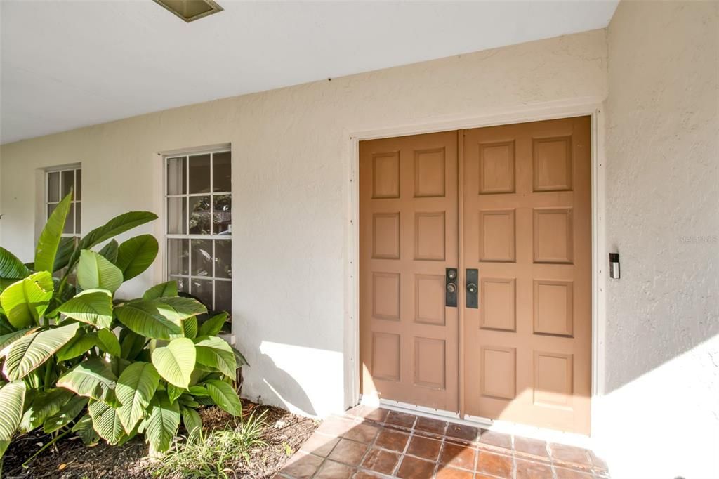 For Sale: $1,850,000 (4 beds, 2 baths, 2365 Square Feet)