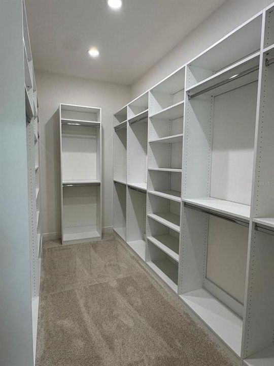 For Sale: $587,000 (4 beds, 3 baths, 2275 Square Feet)