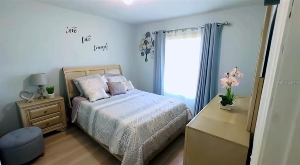 待售: $225,000 (3 贝兹, 2 浴室, 1150 平方英尺)