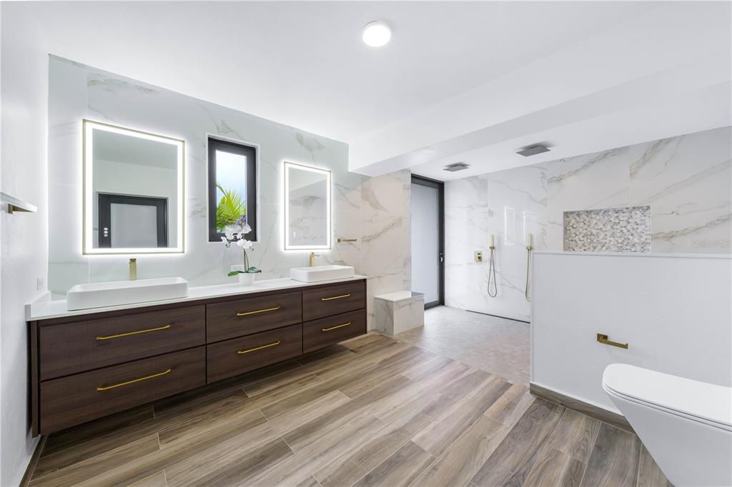 На продажу: $3,500,000 (5 спален, 5 ванн, 6185.24 Квадратных фут)