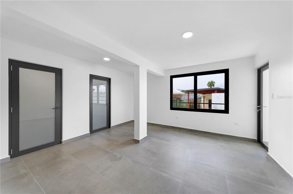 На продажу: $3,500,000 (5 спален, 5 ванн, 6185.24 Квадратных фут)