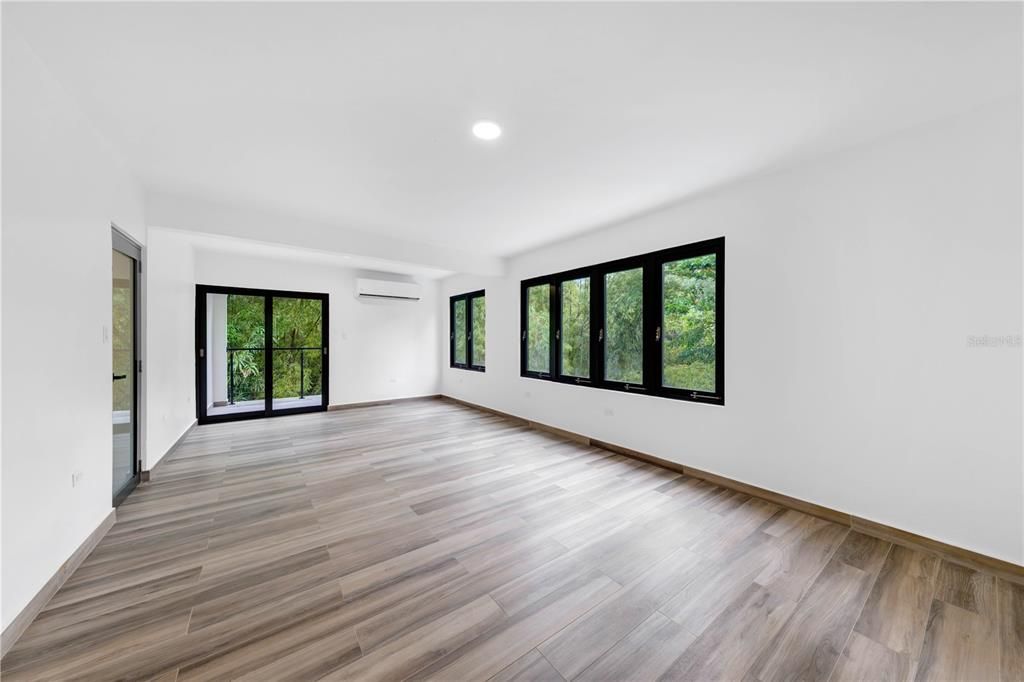 На продажу: $3,500,000 (5 спален, 5 ванн, 6185.24 Квадратных фут)