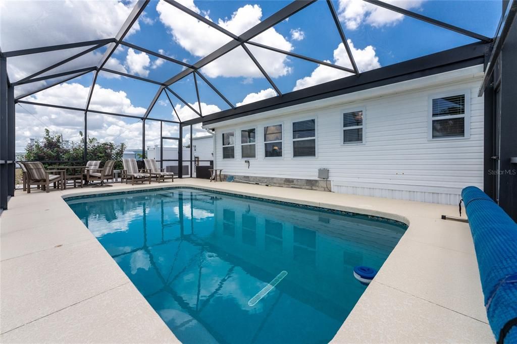 En Venta: $299,000 (2 camas, 2 baños, 1008 Pies cuadrados)