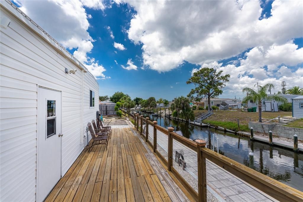 En Venta: $299,000 (2 camas, 2 baños, 1008 Pies cuadrados)