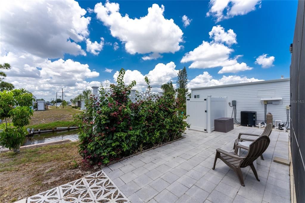 En Venta: $299,000 (2 camas, 2 baños, 1008 Pies cuadrados)