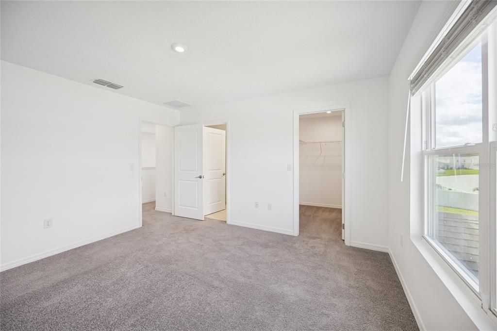 For Sale: $469,900 (5 beds, 3 baths, 2328 Square Feet)