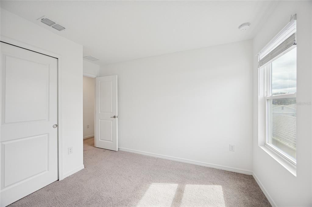 For Sale: $469,900 (5 beds, 3 baths, 2328 Square Feet)