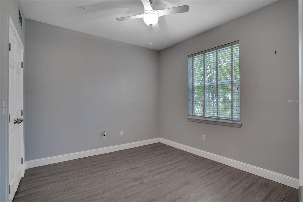 出租: $2,350 (2 贝兹, 2 浴室, 1170 平方英尺)