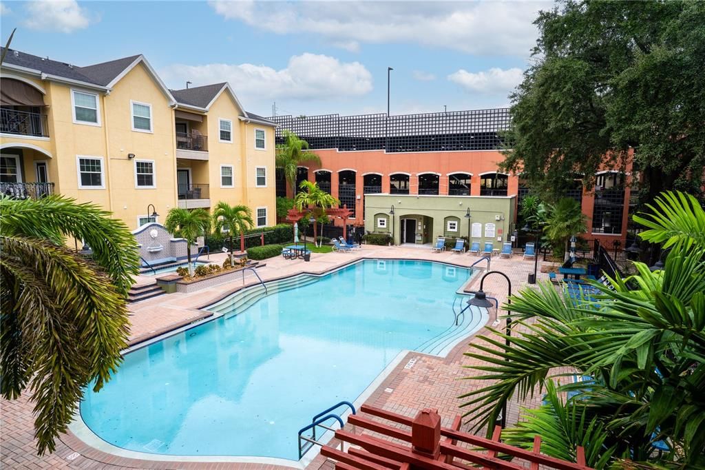 出租: $2,350 (2 贝兹, 2 浴室, 1170 平方英尺)