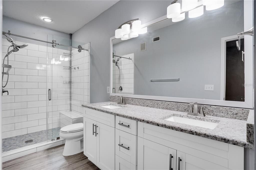 出租: $2,350 (2 贝兹, 2 浴室, 1170 平方英尺)