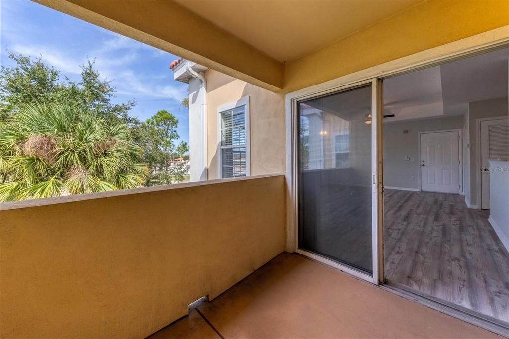 出租: $1,800 (2 贝兹, 2 浴室, 1058 平方英尺)