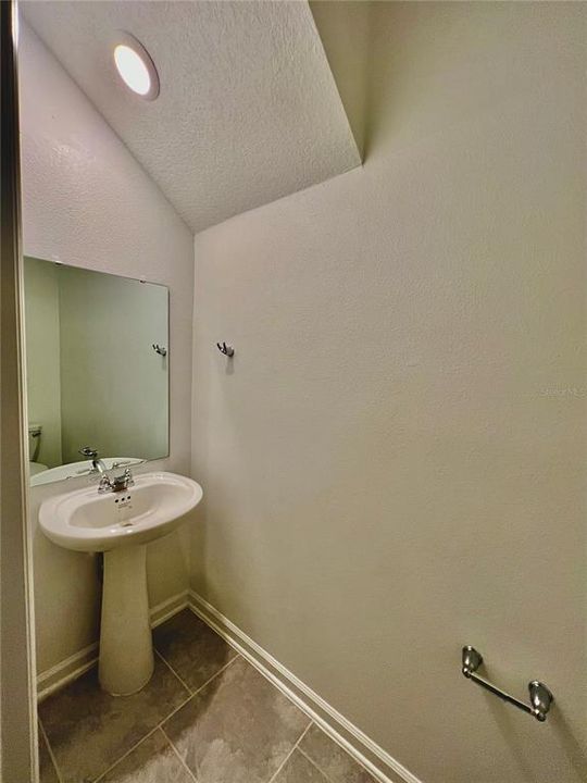 出租: $2,200 (3 贝兹, 2 浴室, 1797 平方英尺)