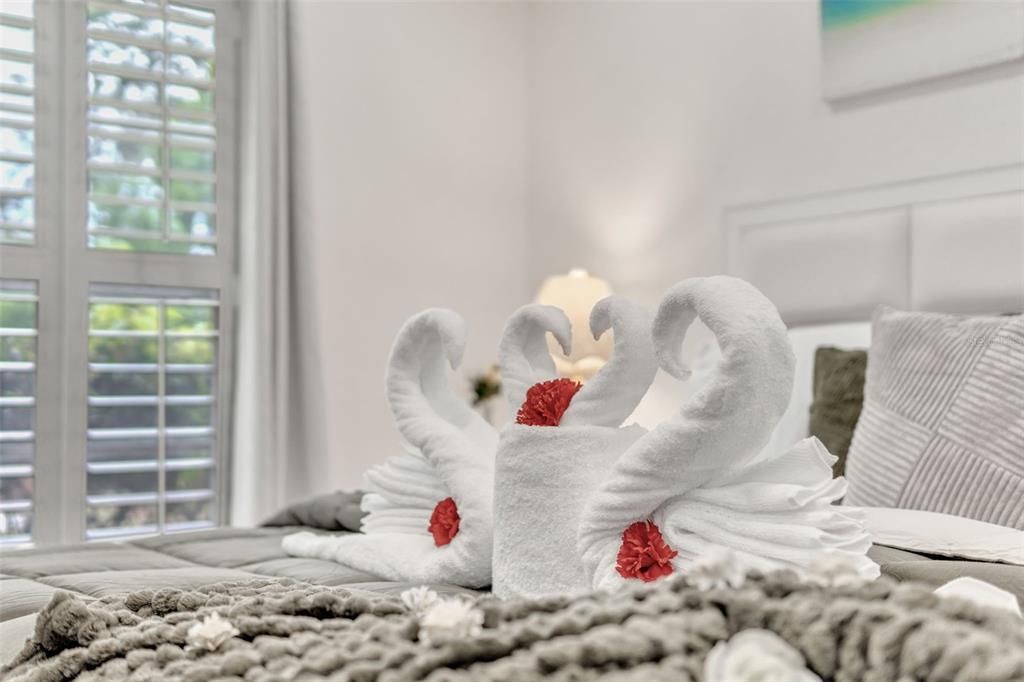 For Sale: $485,000 (4 beds, 2 baths, 1966 Square Feet)