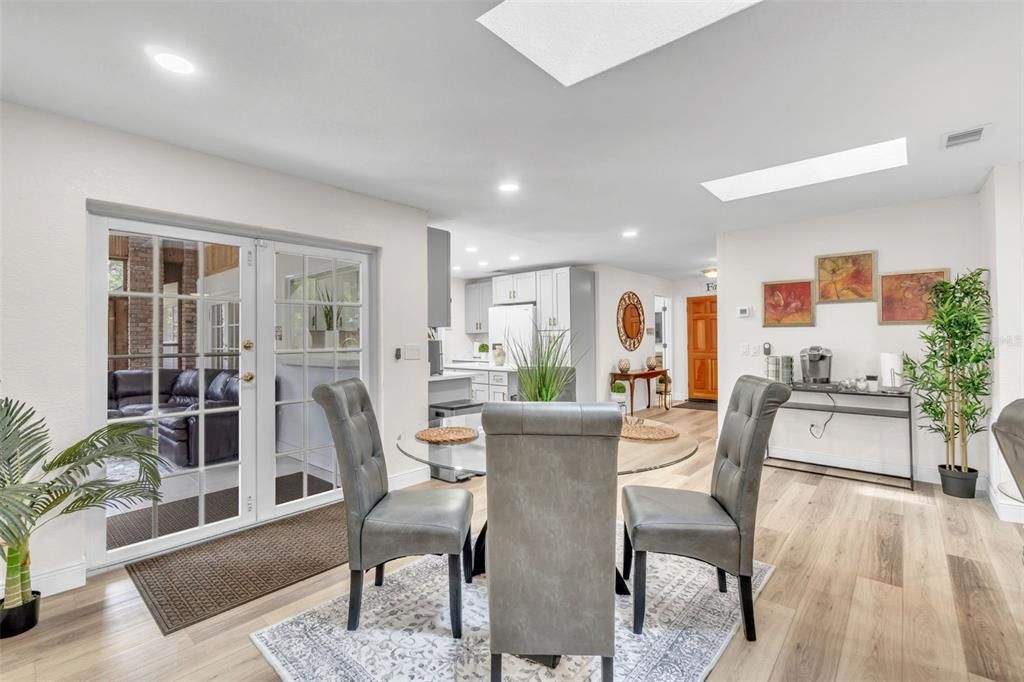 For Sale: $485,000 (4 beds, 2 baths, 1966 Square Feet)