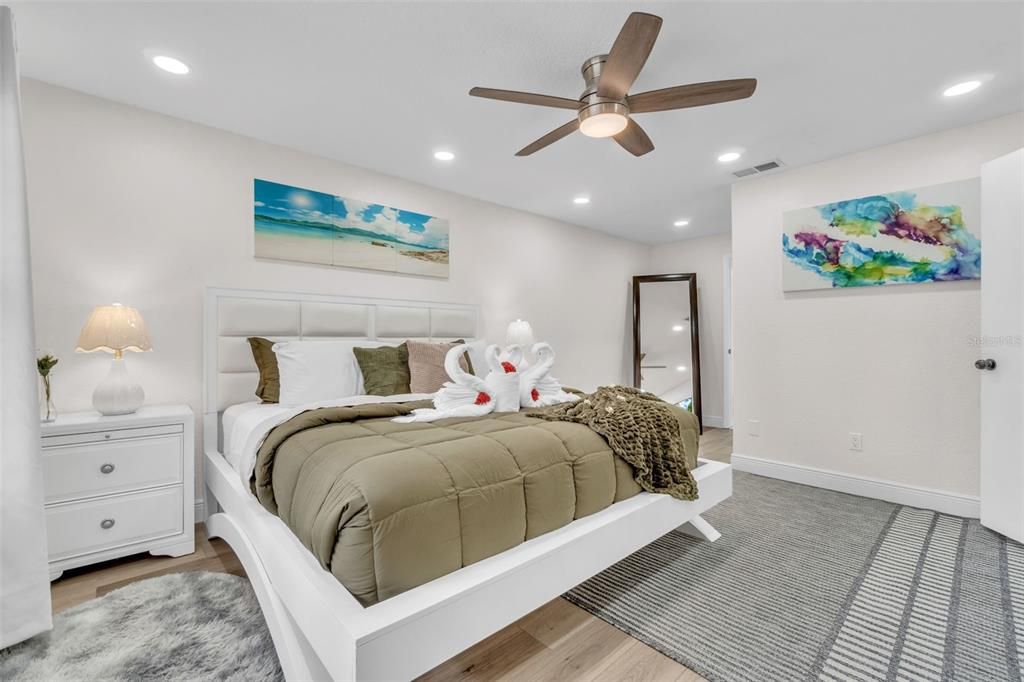 For Sale: $485,000 (4 beds, 2 baths, 1966 Square Feet)