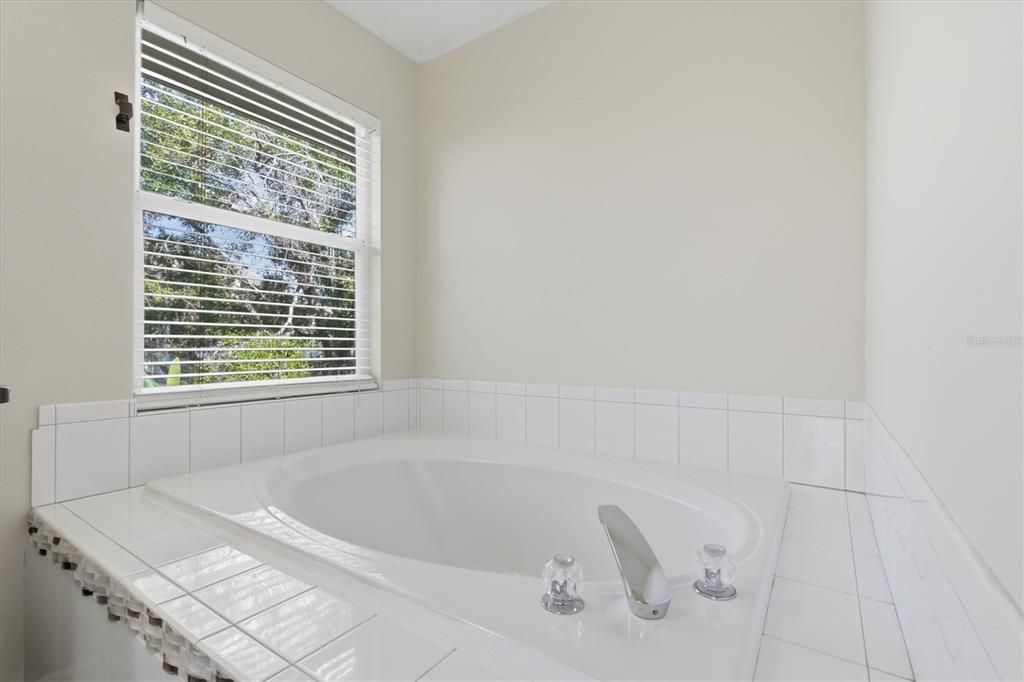 На продажу: $799,000 (3 спален, 2 ванн, 1778 Квадратных фут)