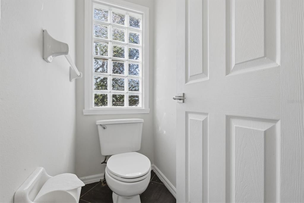 На продажу: $799,000 (3 спален, 2 ванн, 1778 Квадратных фут)