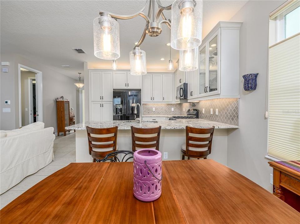 For Sale: $358,000 (2 beds, 2 baths, 1489 Square Feet)