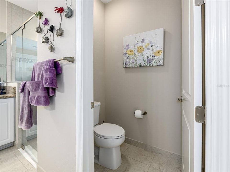 For Sale: $358,000 (2 beds, 2 baths, 1489 Square Feet)