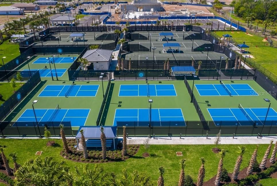 For Sale: $358,000 (2 beds, 2 baths, 1489 Square Feet)