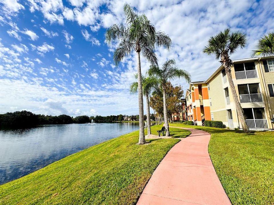 For Rent: $1,750 (2 beds, 2 baths, 975 Square Feet)