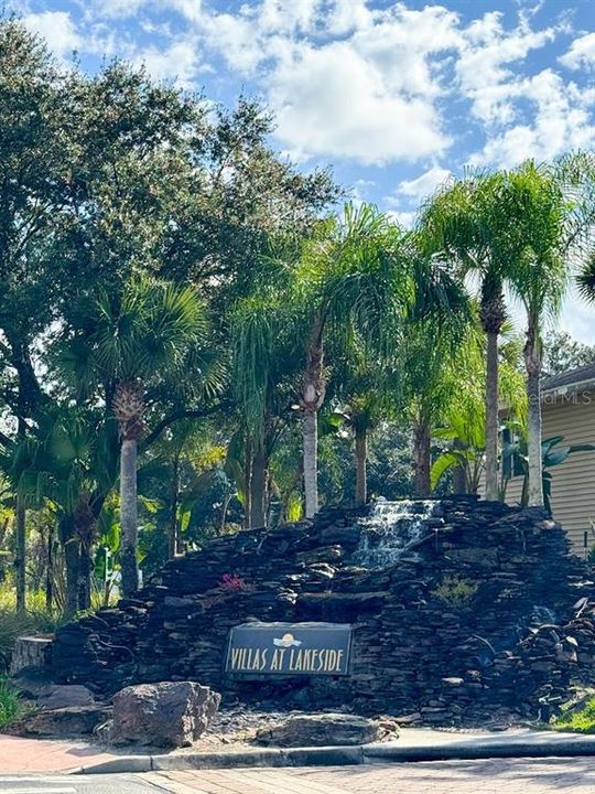 For Rent: $1,750 (2 beds, 2 baths, 975 Square Feet)